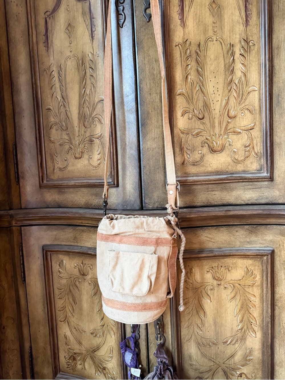 Canvas Drawstring Crossbody Bag in Beige and Tan